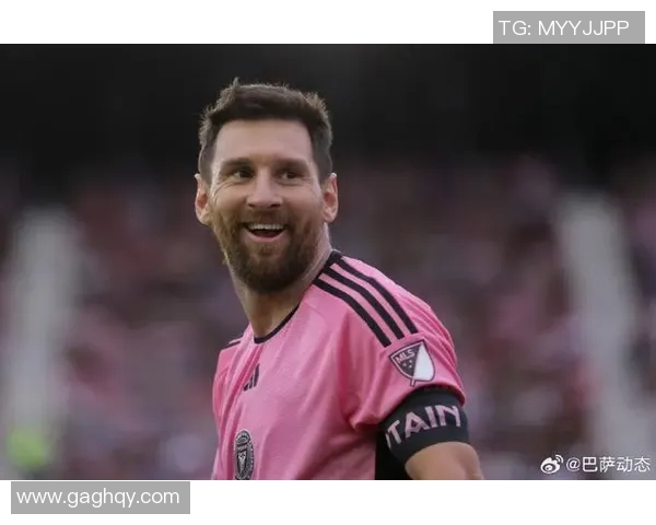 球王级巨星闪耀绿茵场见证传奇足球艺术与巅峰荣耀 球王级巨星闪耀绿茵场见证传奇足球艺术与巅峰荣耀