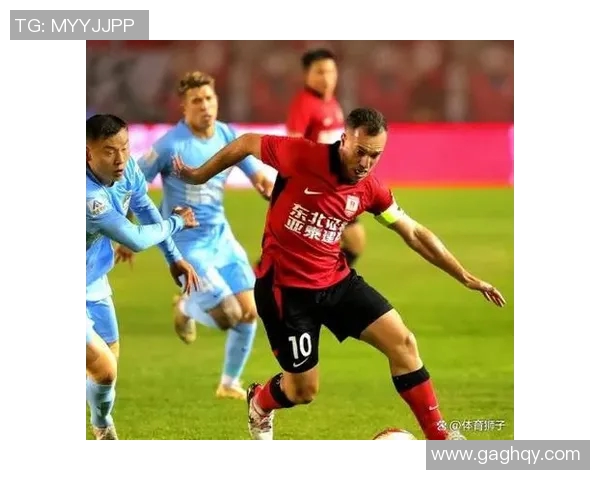 中国足球最强球星宣布退役并放弃国籍震惊球迷背后原因深度分析